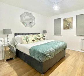 Luxury London flat near Canary Wharf & Greenwich with Free Parking